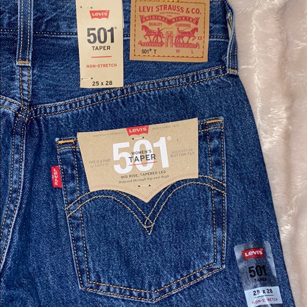 Levi’s Jeans - Picture 5 of 6